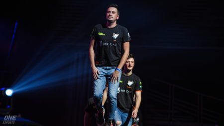 Virtus.pro's Solo at the ONE Esports World Pro Dota 2 Singapore Invitational